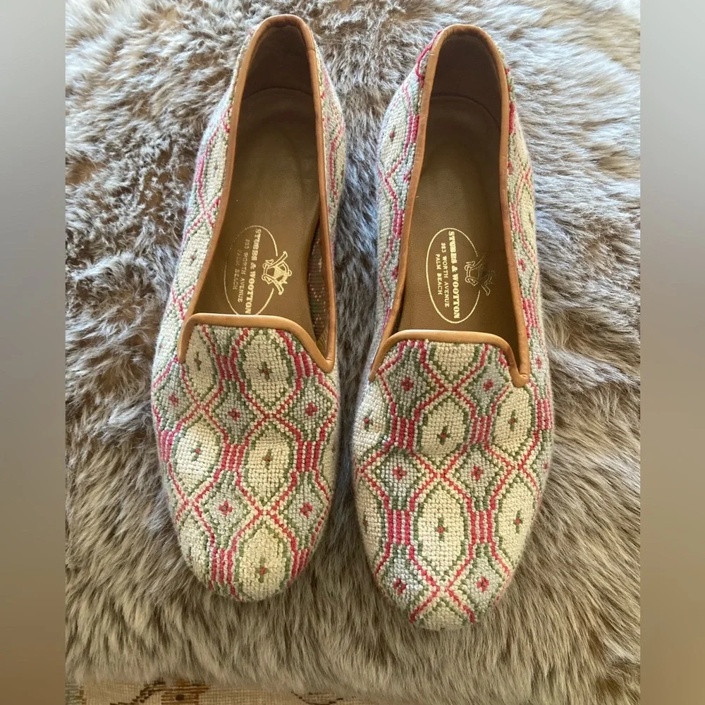 Stubbs & Wootton Cream and Pink Needlepoint Loafers